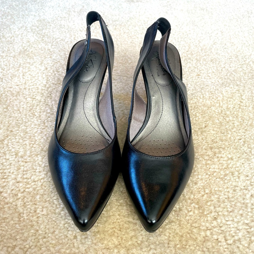 Slingback pumps